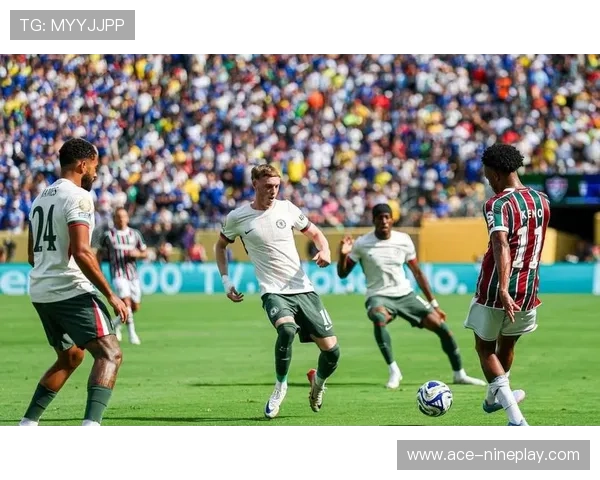 足球球星热议皇马对切尔西之战：战术对决与球员表现的深度解析